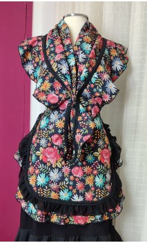 Conjunto Delantal y Pañuelo Negro Floral