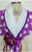 Conjunto Roxo e Branco de Xale Estampado, Brincos de Crochê e Flor