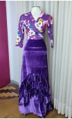 Conjunto Flamenco de Falda Terciopelo Purpura y Blusa Floral