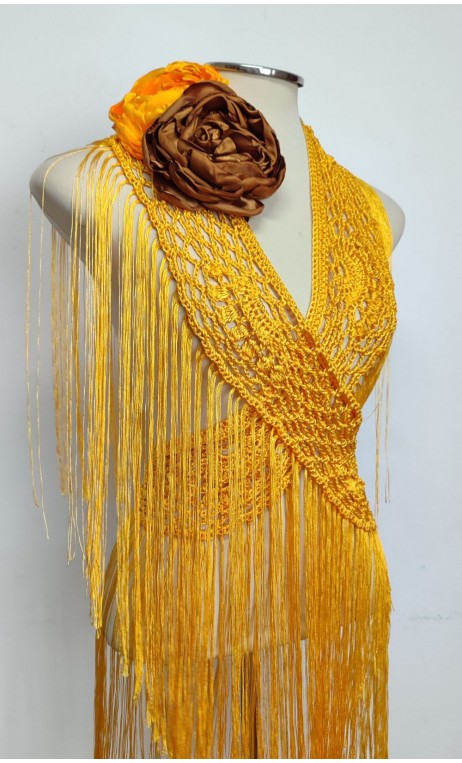 Conjunto Amarelo de Franja de Crochê e 2 Flores